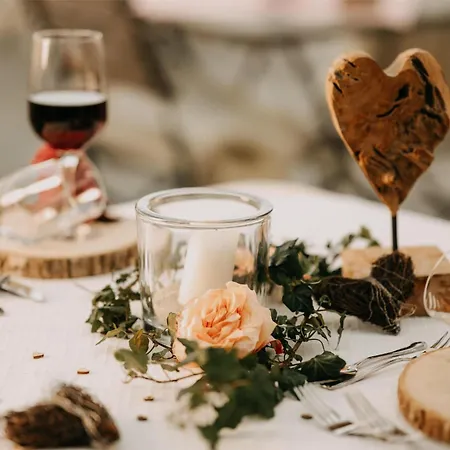 Feuriger Tatzlwurm Hotel