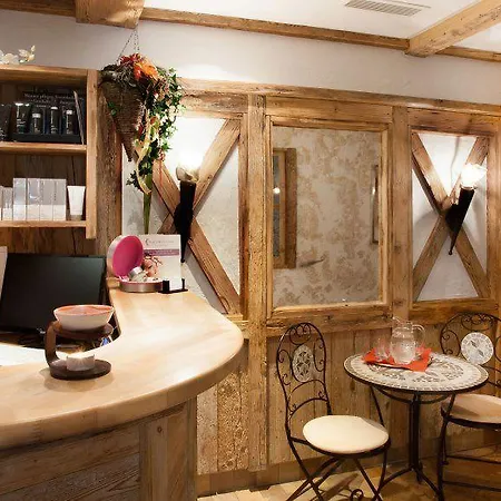 Hotel Feuriger Tatzlwurm