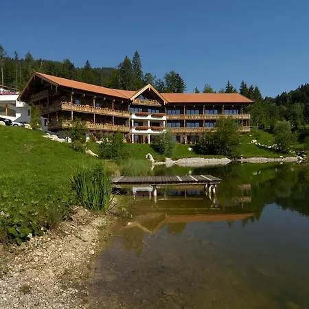 Feuriger Tatzlwurm & Spa, Bw Signature Collection Bayrischzell