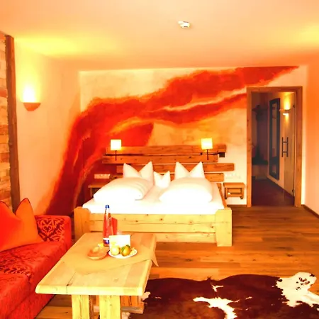 Hotel Feuriger Tatzlwurm 4*