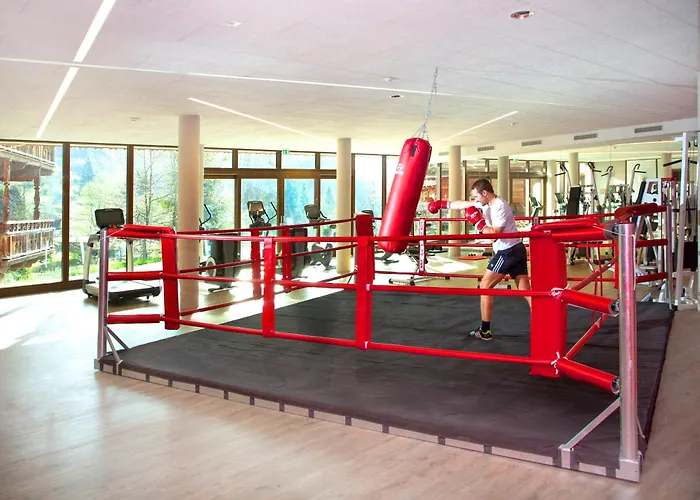 מלון Feuriger Tatzlwurm & Spa, Bw Signature Collection באיירישצל