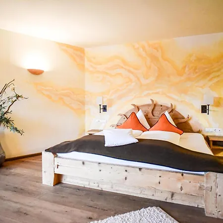 Feuriger Tatzlwurm & Spa, Bw Signature Collection 4*
