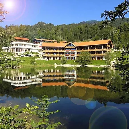 Feuriger Tatzlwurm & Spa, Bw Signature Collection 4* Bayrischzell