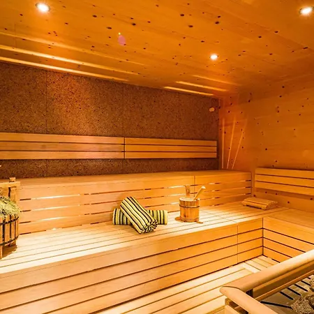 Feuriger Tatzlwurm & Spa, Bw Signature Collection 4*
