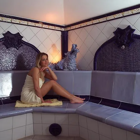 Feuriger Tatzlwurm & Spa, Bw Signature Collection 4*